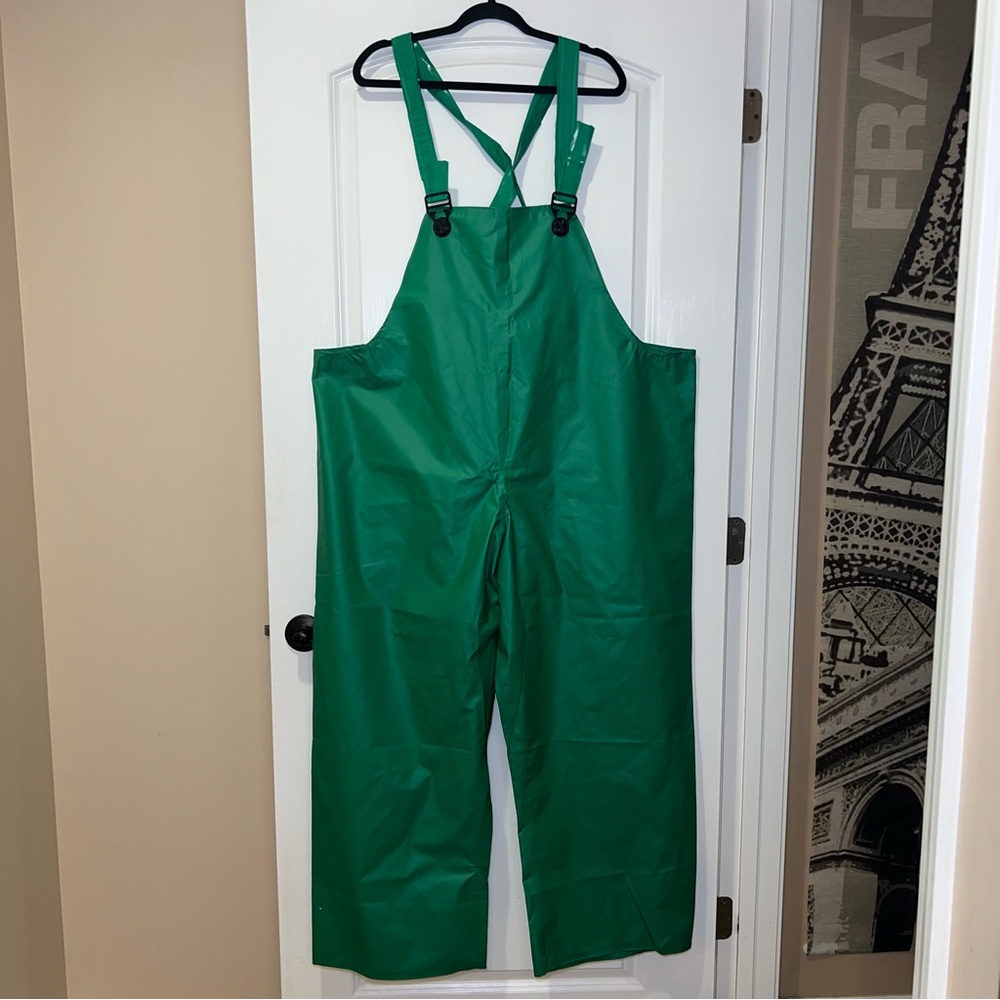 JOMAC PVC Garment Over Clothes Waterproof Non-Aging Non-Sticky Surface. Sz XL